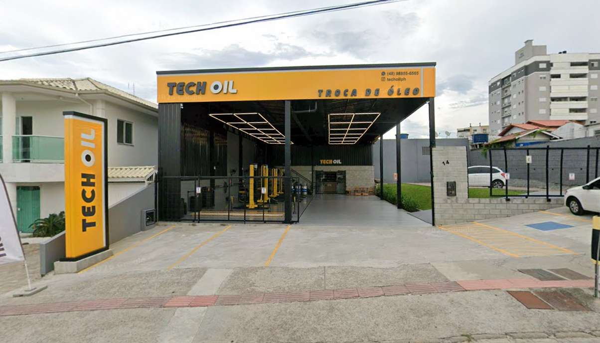 Fachada Tech Oil